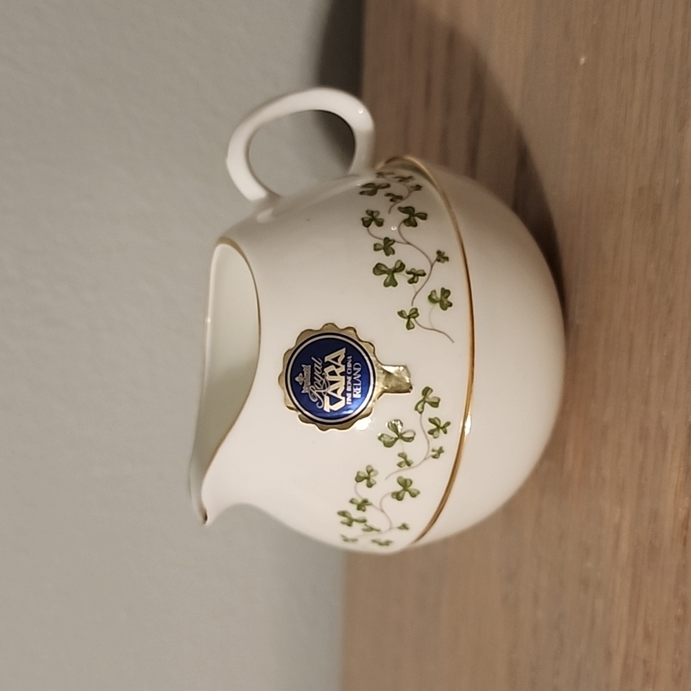 Royal Tara cup teapot